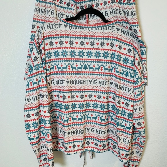 Wildfox Naughty and Nice Pajama Set XL Long Sleeve Top Shorts Nordic Christmas - Picture 11 of 16